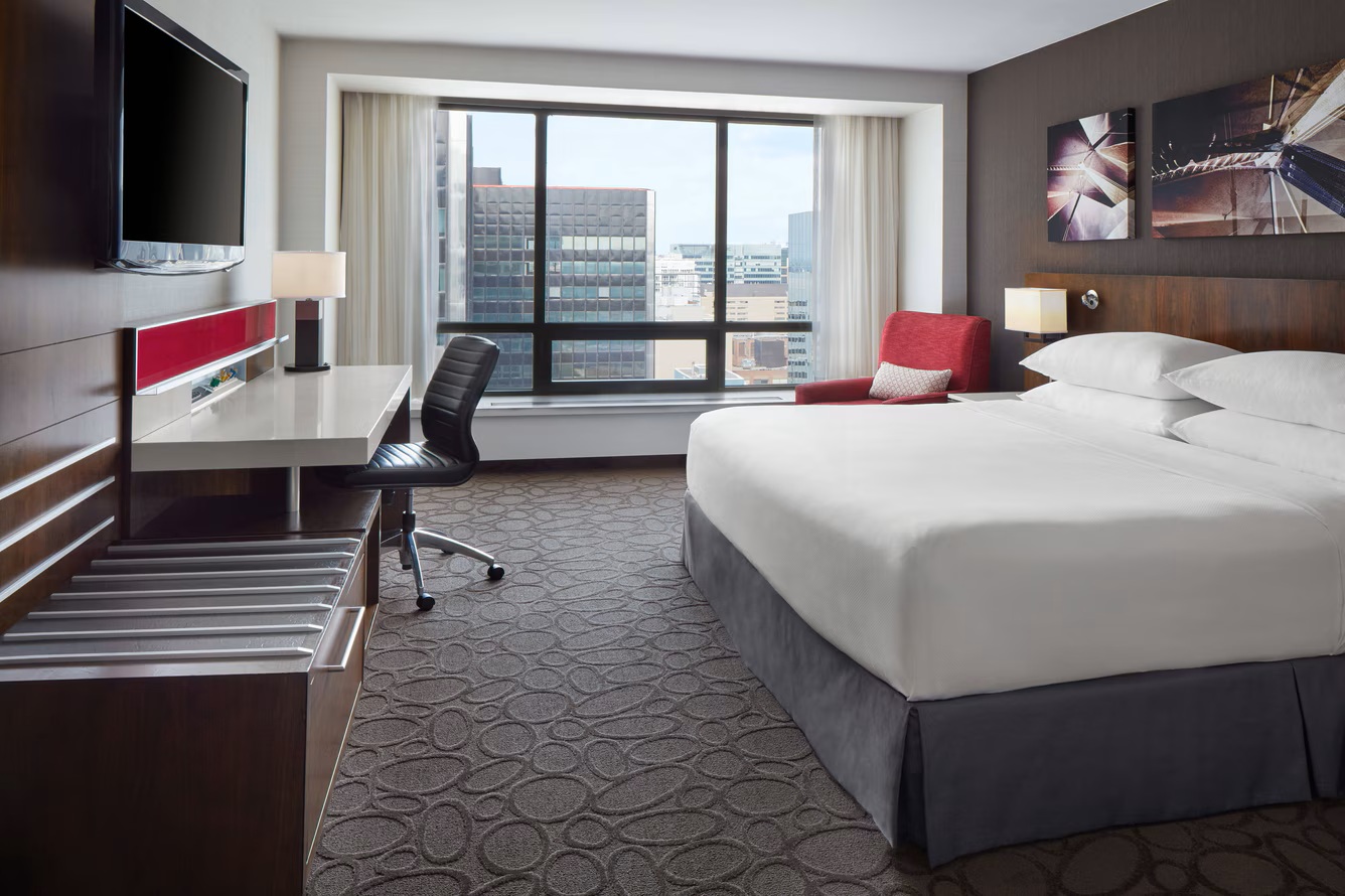 yowdm-king-guestroom-3446-hor-clsc.jpg